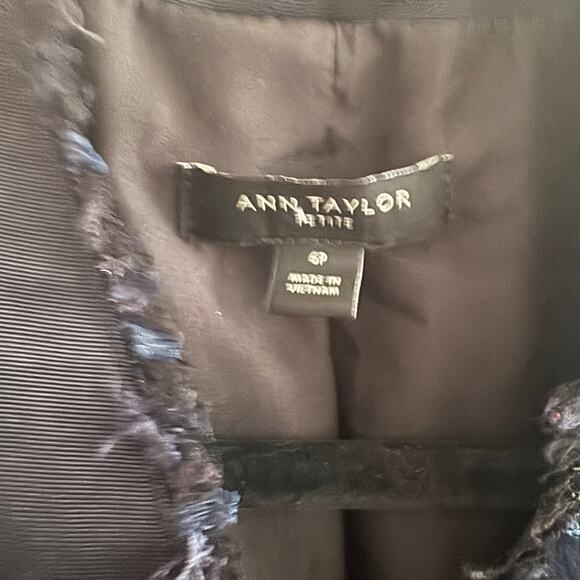 Ann Taylor Tweed Jacket Blazer Blue Black Fringe Button Front Long Sleeve Sz 6P - Picture 3 of 6